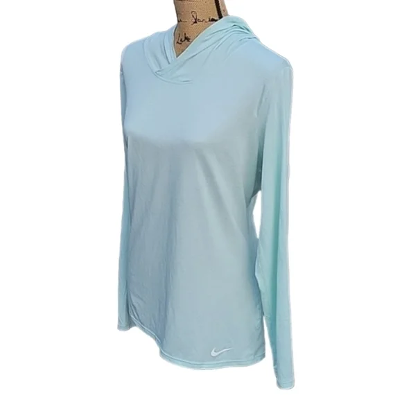 Nike Dri-Fit Performance Hoodie - Picture 14 of 17